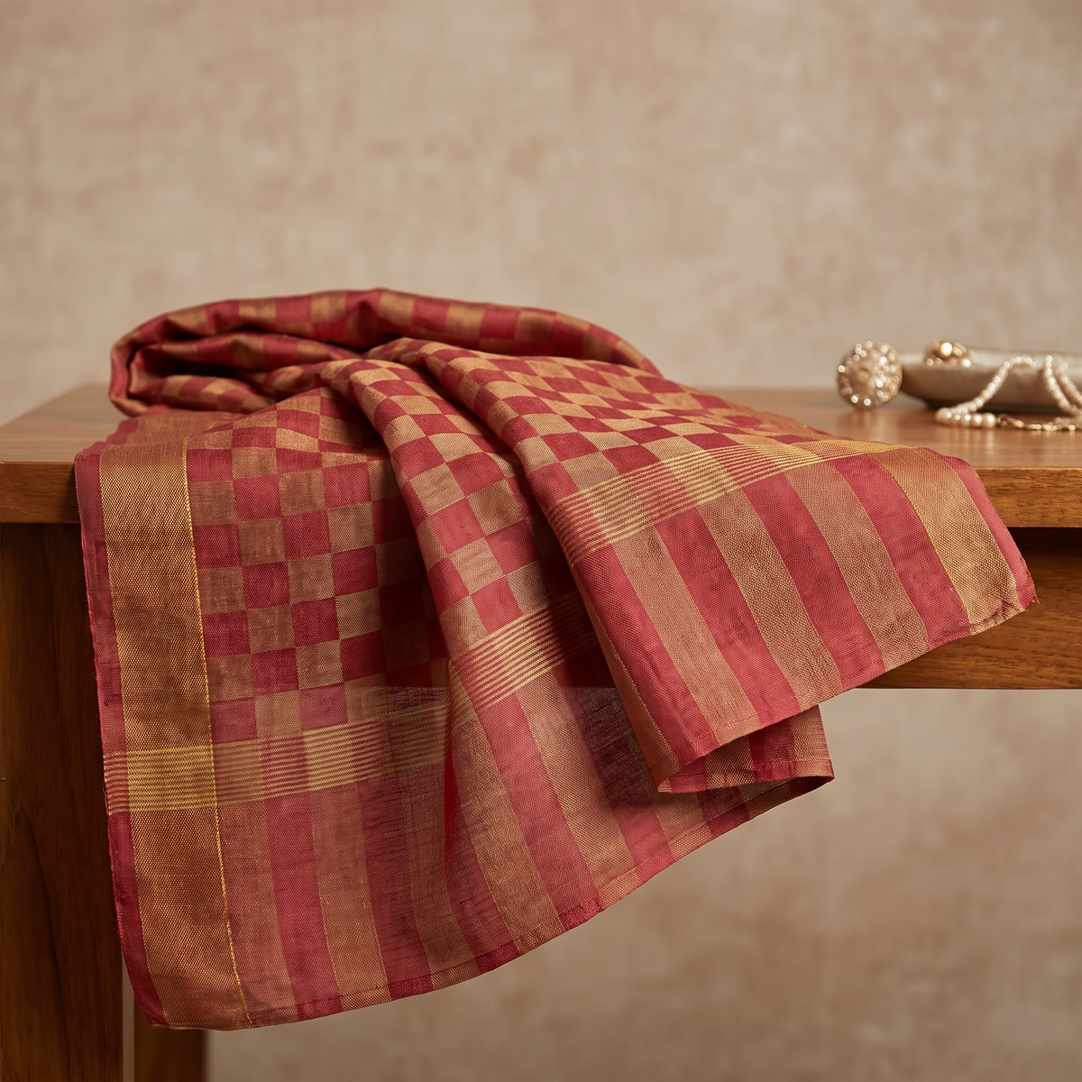 Stole Zari Check – Elegant Zari Check Stole | AM SHAWLS